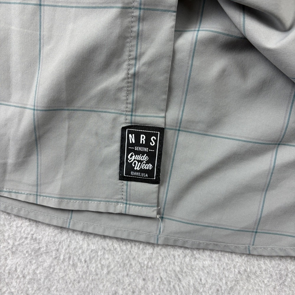 NRS Guide Shirt Mens Medium Gray Plaid Performance Snap Button Fishing UPF 50 - Picture 6 of 10